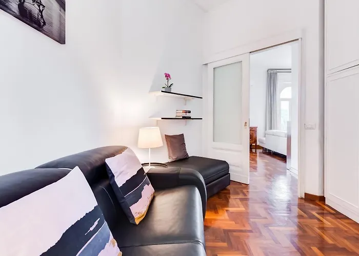 Large And Bright Amazing View Basilica San Giovanni In Laterano Apartament *