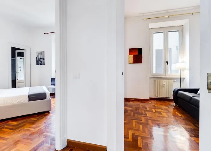 Large And Bright Amazing View Basilica San Giovanni In Laterano Apartament *